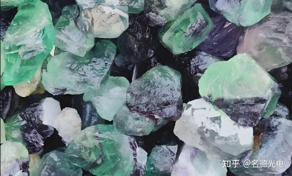 Fluorspar — high-grade chunk